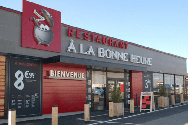 PEINTURE BARDAGE RESTAURANT A LA BONNE HEURE