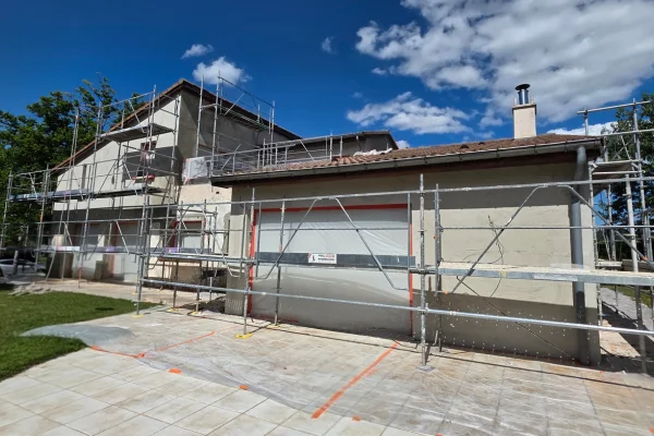 Rénovation de façades en D3 armé à La Fouillouse – Quand technique et esthétisme se rencontrent