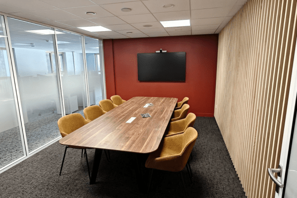 Aménagement de 1 240m2 de bureaux dans un programme neuf en entreprise générale