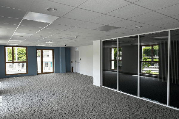 Aménagement de 1 240m2 de bureaux dans un programme neuf en entreprise générale
