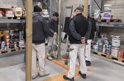 Dans le cadre de notre démarche MASE, les équipes BOULLIARD ont participé à une animation « Vis mon métier » favorisant l’échange de savoir-faire et la sensibilisation aux risques croisés. Cette journée s’est déroulée dans un esprit de convivialité, du petit déjeuner avec brioche des rois au déjeuner camion pizza sur place.