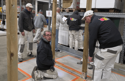 Dans le cadre de notre démarche MASE, les équipes BOULLIARD ont participé à une animation « Vis mon métier » favorisant l’échange de savoir-faire et la sensibilisation aux risques croisés. Cette journée s’est déroulée dans un esprit de convivialité, du petit déjeuner avec brioche des rois au déjeuner camion pizza sur place.