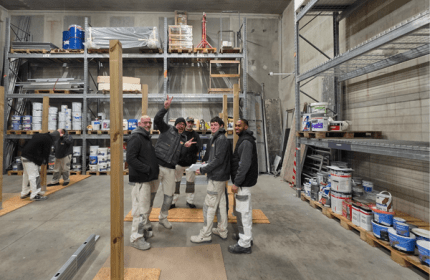 Dans le cadre de notre démarche MASE, les équipes BOULLIARD ont participé à une animation « Vis mon métier » favorisant l’échange de savoir-faire et la sensibilisation aux risques croisés. Cette journée s’est déroulée dans un esprit de convivialité, du petit déjeuner avec brioche des rois au déjeuner camion pizza sur place.