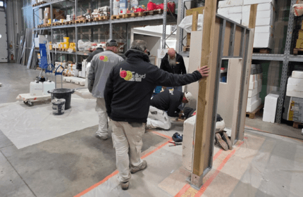 Dans le cadre de notre démarche MASE, les équipes BOULLIARD ont participé à une animation « Vis mon métier » favorisant l’échange de savoir-faire et la sensibilisation aux risques croisés. Cette journée s’est déroulée dans un esprit de convivialité, du petit déjeuner avec brioche des rois au déjeuner camion pizza sur place.