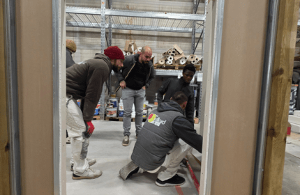 Dans le cadre de notre démarche MASE, les équipes BOULLIARD ont participé à une animation « Vis mon métier » favorisant l’échange de savoir-faire et la sensibilisation aux risques croisés. Cette journée s’est déroulée dans un esprit de convivialité, du petit déjeuner avec brioche des rois au déjeuner camion pizza sur place.