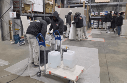 Dans le cadre de notre démarche MASE, les équipes BOULLIARD ont participé à une animation « Vis mon métier » favorisant l’échange de savoir-faire et la sensibilisation aux risques croisés. Cette journée s’est déroulée dans un esprit de convivialité, du petit déjeuner avec brioche des rois au déjeuner camion pizza sur place.