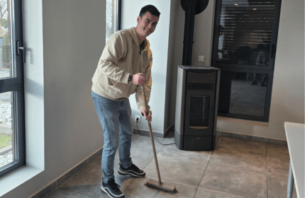 Dans le cadre de notre démarche MASE, les équipes BOULLIARD ont participé à une animation « Vis mon métier » favorisant l’échange de savoir-faire et la sensibilisation aux risques croisés. Cette journée s’est déroulée dans un esprit de convivialité, du petit déjeuner avec brioche des rois au déjeuner camion pizza sur place.