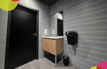 En 2026, BOULLIARD franchit une étape importante avec l'installation de son nouveau dépôt et de ses nouveaux bureaux à Sorbiers. Bien plus qu'un simple déménagement, ce projet représente une véritable transformation de notre environnement de travail et un investissement pour l'avenir de notre entreprise.