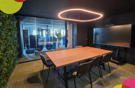 En 2026, BOULLIARD franchit une étape importante avec l'installation de son nouveau dépôt et de ses nouveaux bureaux à Sorbiers. Bien plus qu'un simple déménagement, ce projet représente une véritable transformation de notre environnement de travail et un investissement pour l'avenir de notre entreprise.