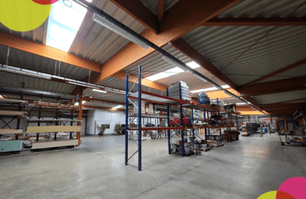 En 2026, BOULLIARD franchit une étape importante avec l'installation de son nouveau dépôt et de ses nouveaux bureaux à Sorbiers. Bien plus qu'un simple déménagement, ce projet représente une véritable transformation de notre environnement de travail et un investissement pour l'avenir de notre entreprise.