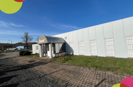En 2026, BOULLIARD franchit une étape importante avec l'installation de son nouveau dépôt et de ses nouveaux bureaux à Sorbiers. Bien plus qu'un simple déménagement, ce projet représente une véritable transformation de notre environnement de travail et un investissement pour l'avenir de notre entreprise.