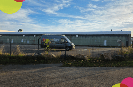 En 2026, BOULLIARD franchit une étape importante avec l'installation de son nouveau dépôt et de ses nouveaux bureaux à Sorbiers. Bien plus qu'un simple déménagement, ce projet représente une véritable transformation de notre environnement de travail et un investissement pour l'avenir de notre entreprise.