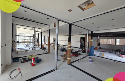 En 2026, BOULLIARD franchit une étape importante avec l'installation de son nouveau dépôt et de ses nouveaux bureaux à Sorbiers. Bien plus qu'un simple déménagement, ce projet représente une véritable transformation de notre environnement de travail et un investissement pour l'avenir de notre entreprise.
